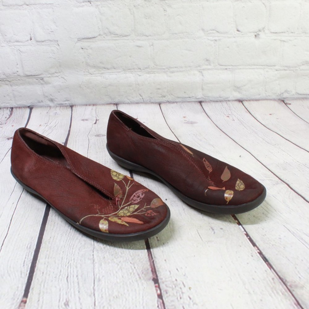 *Camper Burgundy Leather Embroidered Leaves Slip on Flats Casual Shoes Size 36 - Picture 3 of 9